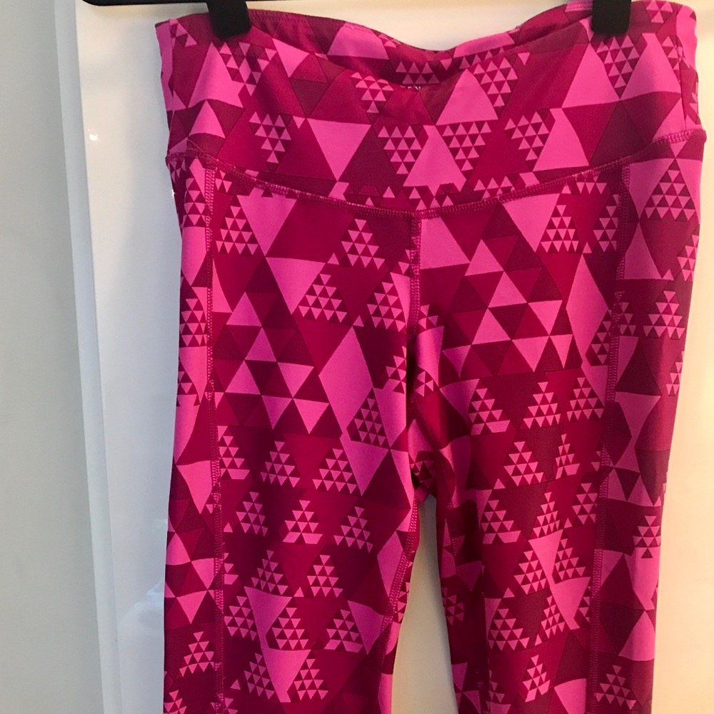Old Navy Capri Length Workout Pants
